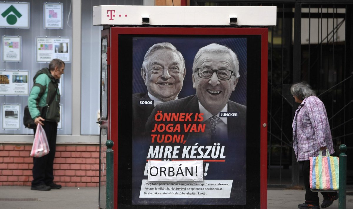 Ungari valitsuse rikutud plakat: "Sul on õigus teada, mida Orban plaanib" on kirjas muudetud tekstil