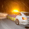 Не уступил дорогу: в Тартумаа столкнулись два автомобиля, в больницу доставлены три человека