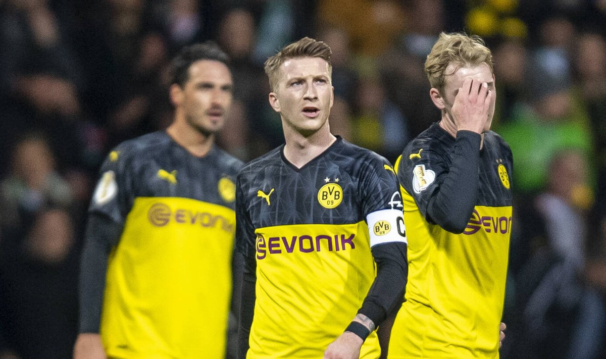 Marco Reus (keskel)