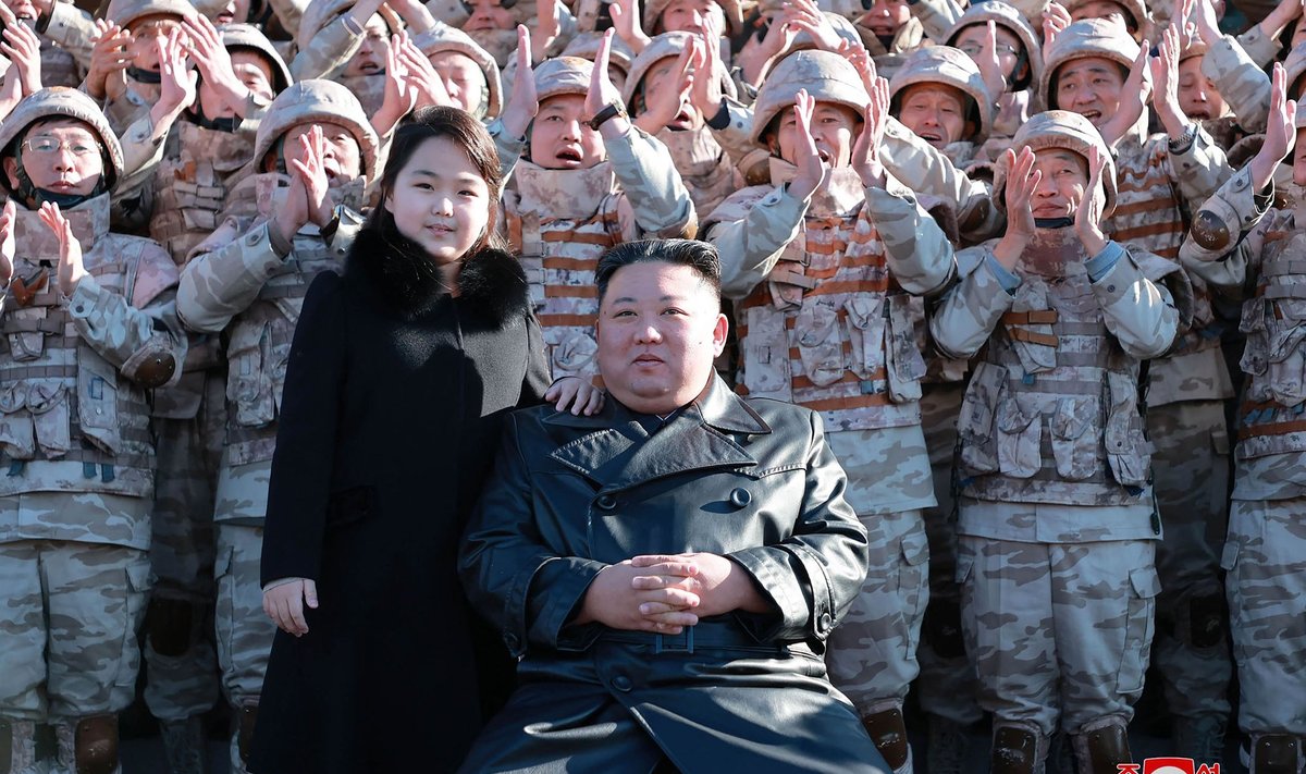 Kim Jong-un väisas 18. novembri raketikatsetust oma väidetava vanima tütre Chu-aega.