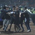 ВИДЕО | В Индонезии после матча национального чемпионата на стадионе погибло более 170 человек