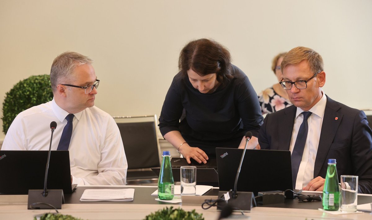 HUVIDE KONFLIKT? Minister Petersonist on valitsuses kõvemaidki lobiste.