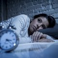 Viskled öösiti unetuna voodis? Sotsiaalmeedias sensatsiooni korraldanud tohtril on kiireks uinumiseks üks eriti lihtne nipp