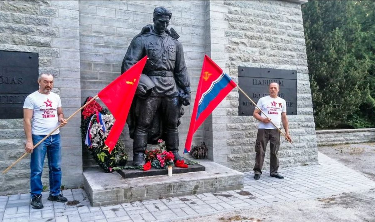 Sergei Tšaulin paremal pool, vasakul on Aleksei Esakov