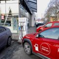 FOTOD | Kristiines hakkas tööle Tallinna esimene avalik uut tüüpi elektriautode kiirlaadimispunkt