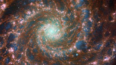 FOTOD | Teadlased panid kokku Hubble'i ja Webbi ülesvõtted fantoomgalaktikast – vaata, mis välja tuli!