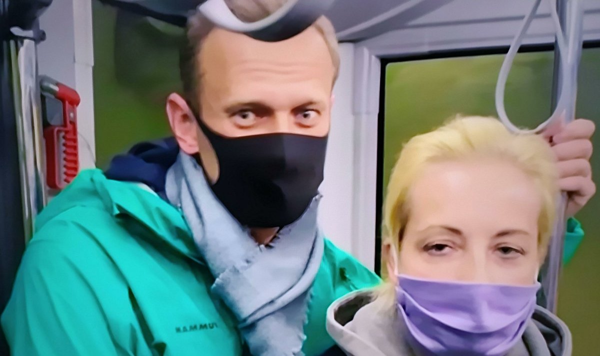 Алексей Навальный с супругой Юлией
