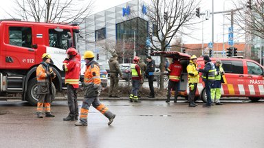 ФОТО | В центре Таллинна произошла авария газопровода. Людей из близлежащих домов эвакуировали