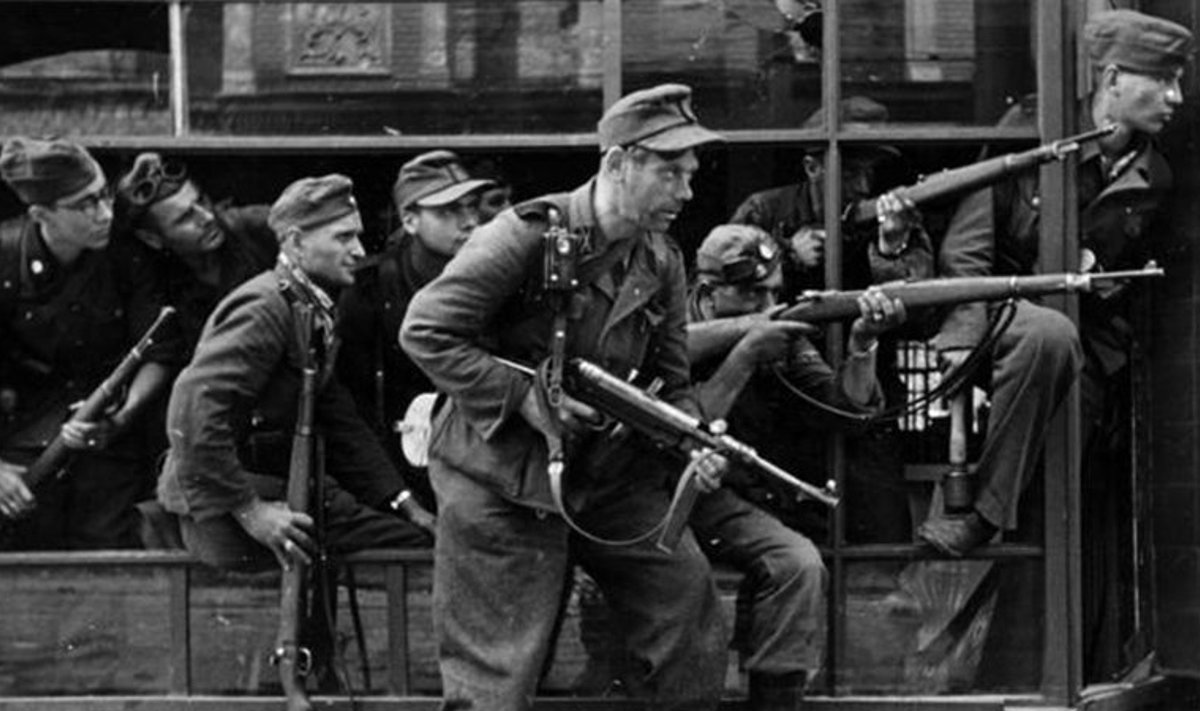 Dirlewangeri brigaad aastal 1944 Poolas Varssavis (foto: Saksa riigiarhiiv / CC BY-SA 4.0 / Wikimedia Commons)