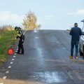 ФОТО | В Тартумаа погиб выехавший с дороги водитель. Он был не пристегнут