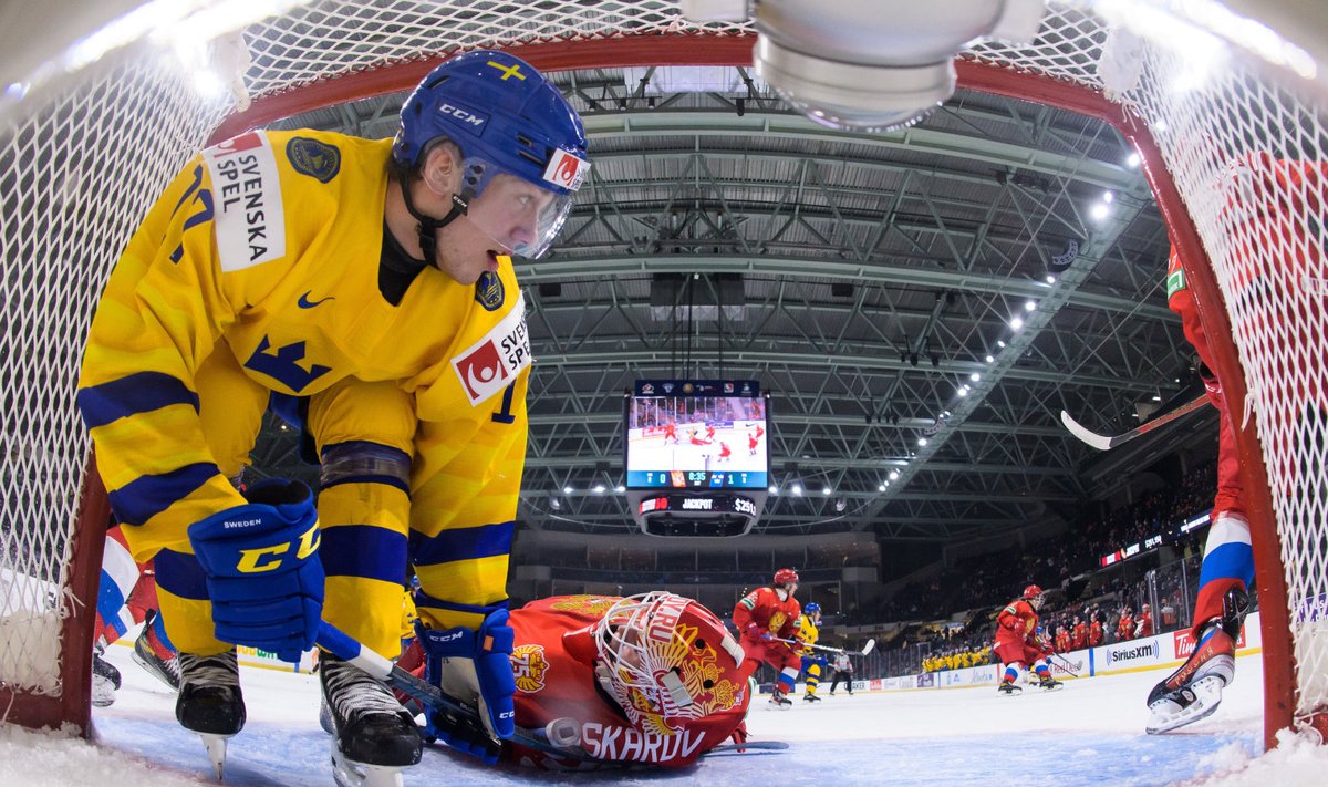 Матч сборных Швеции и России на молодежном чемпионате мира