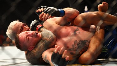 UFC supertäht sai vaatemängulise võidu, aga jäi tiitlist ilma
