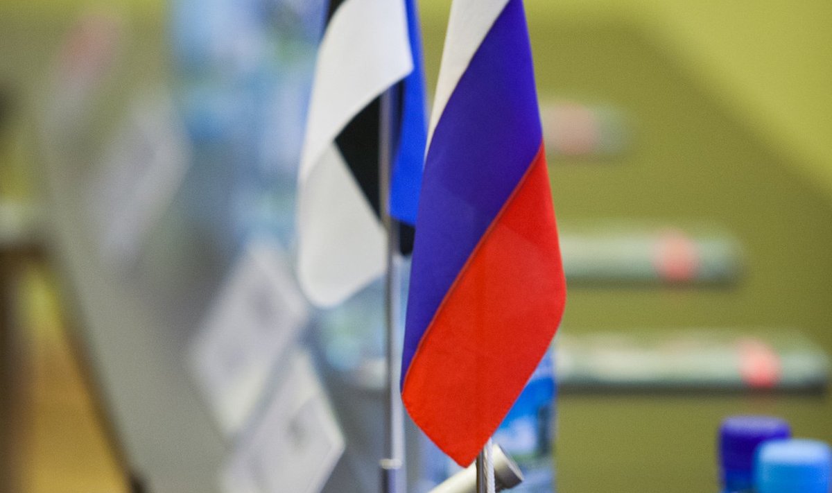 Eesti ja Venemaa lipud