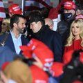CNN: Trumpi õhutavad kaotusega leppima väimees Jared Kushner ja abikaasa Melania, võitluse jätkamist nõuavad aga pojad