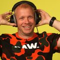 DELFI TV REAGEERIB | Mõminaräpp? Eesti hip-hopi vaarisa Cool D võtab ette verinoored Eesti räpitalendid