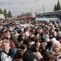 ФОТО и ВИДЕО | Delfi в Украине: Тысячи людей сутками стоят в очередях на погранпунктах