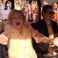 VIDEO: Betty White'ile korraldati 93-aastaseks saamise puhul selline üllatus, et kuku või pikali!