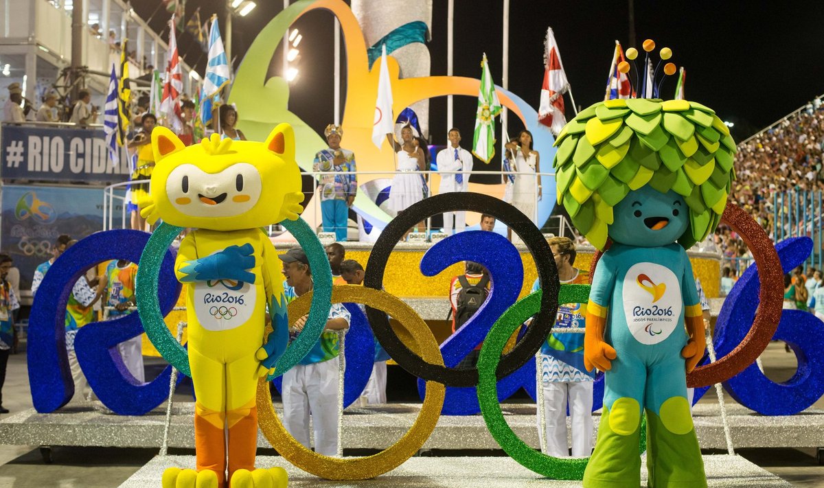 Rio olümpiamängude maskott Vinicius (vasakul) ja paraolümpiamängude maskott Tom (paremal).