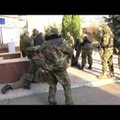 ВИДЕО: В Одессе вооруженные люди в масках захватили нефтеперерабатывающий завод
