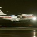 FOTOD ja VIDEO: Vene eriolukordade ministeeriumi lennuk tõi Peterburi Siinai lennukatastroofi 144 ohvri surnukehad