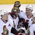 VIDEO: Emotsionaalne mäng NHL-is: Ottawa väravavaht tegi vähiga võitleva abikaasa õhutusel nullimängu