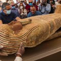 ФОТО | В Египте впервые открыли саркофаг с 2500-летней мумией. А что внутри?