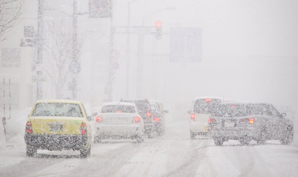 Зимой дорога на работу может занять больше времени, чем обычно.
