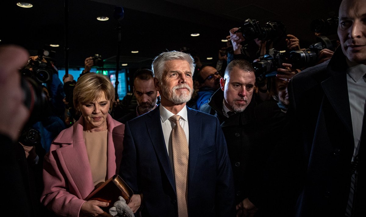 Tšehhi presidendivalimised võitnud Petr Pavel. Tšehhi president on ametlikult riigikaitse kõrgeim juht ja traditsiooniliselt on tema hääl omanud kaalu ka välispoliitikas.