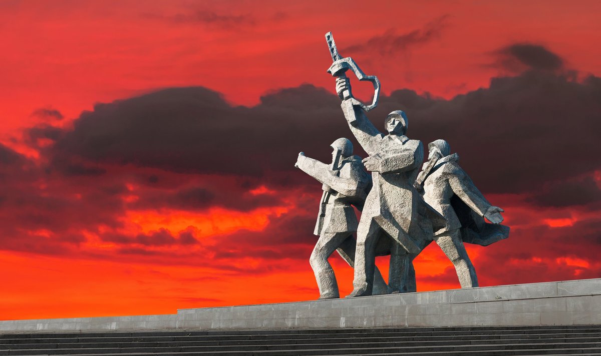 ARSTI, PALUN: „Moskva eksperdid“ on arvamusel, et Riia punamonument tuleks panna püsti Narva lähedal.