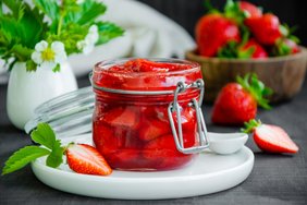 Pane maasikas särama! Klassikaline maasikamoos erilise elemendiga