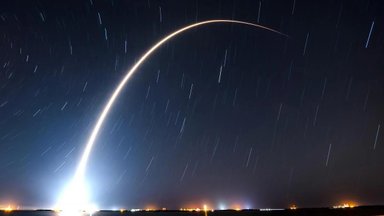 FOTOD JA VIDEO | Elon Musk saatis kosmosesse Starlinki uue põlvkonna satelliidid