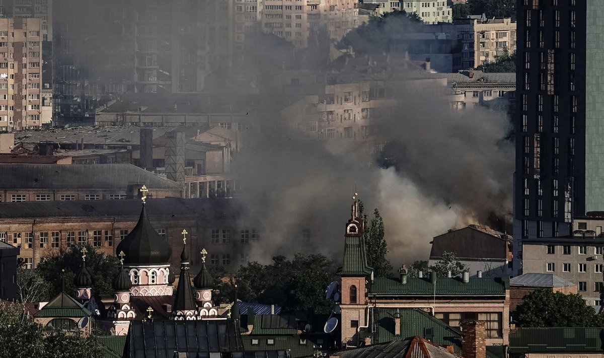 Venemaa pommitas täna hommikul Kiievit, raketid tabasid kortermaja ja lasteaeda.