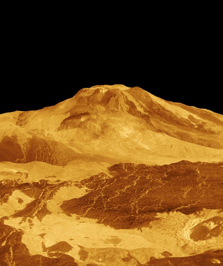 ПЛАНЕТА ВУЛКАНОВ: На Венере обнаружено более 1600 вулканов или подобных образований. Из них, по крайней мере, 37 еще недавно были активными