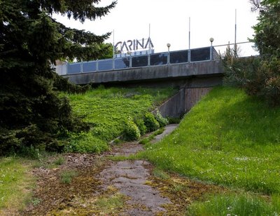 Valve Pormeisteri 1966. aastal valminud restoran „Carina” (hilisem „Tuljak”) on õnnetult räämas, hoolimata eriliselt magusast asukohast.