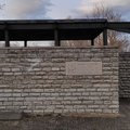 ФОТО и ВИДЕО | Вандалы осквернили мемориал на Немецком военном кладбище в Нарве