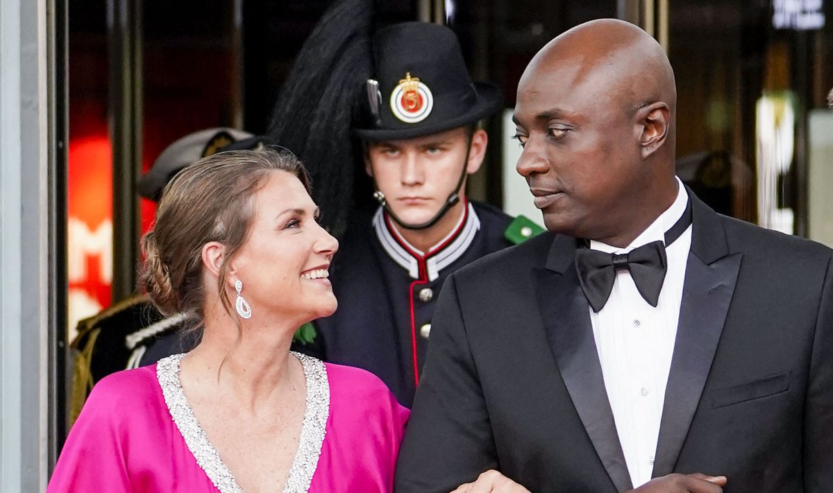Printsess Märtha Louise ja šamaan Durek juunis pärast kihlusest teatamist