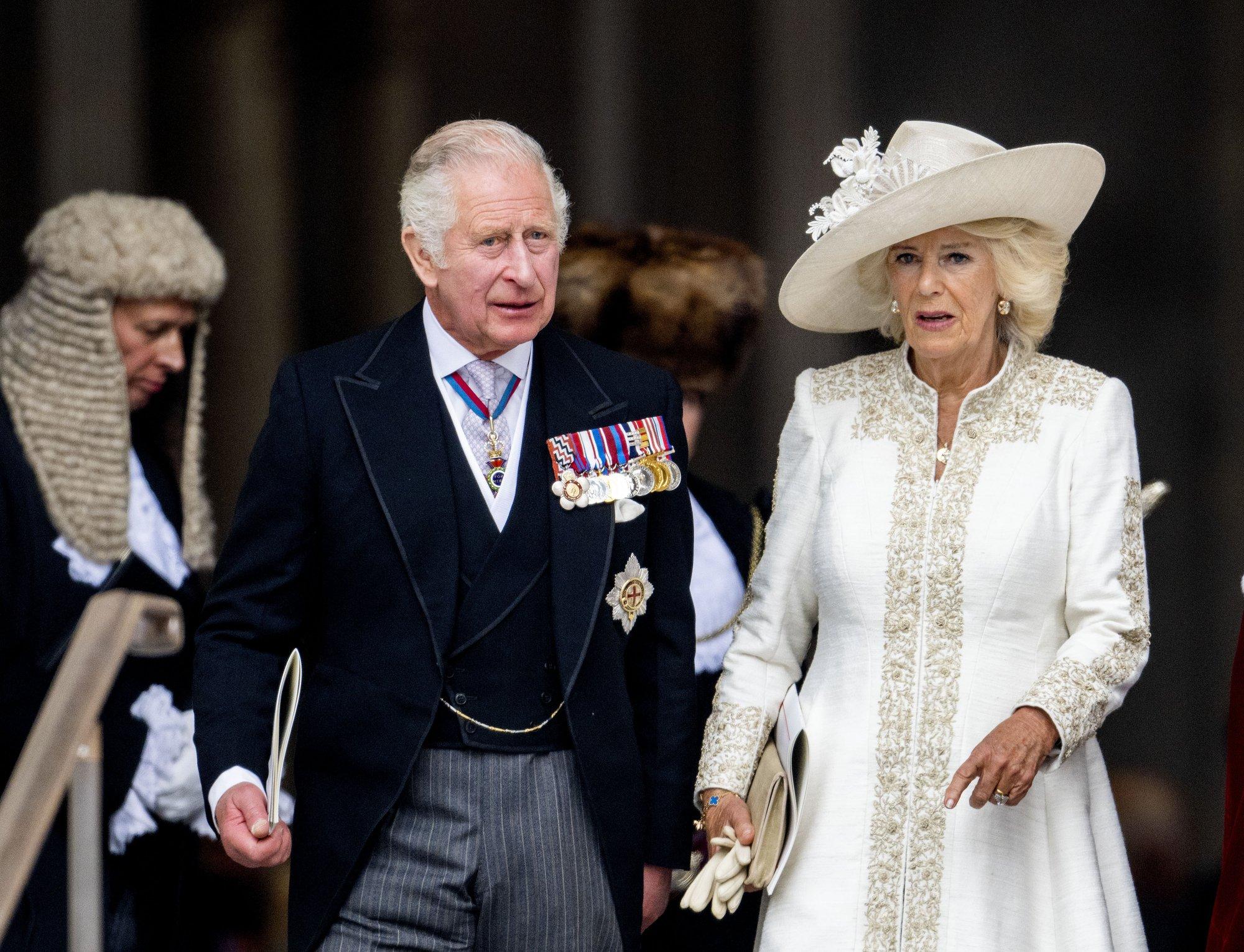 Сколько лет королю британии. Король Британии муж Елизаветы. Жена короля Уэльского Чарльза.