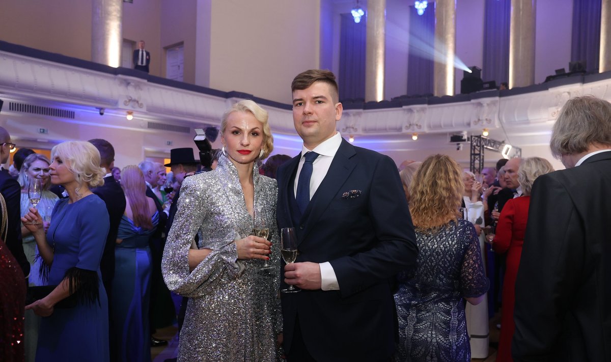 UUS KUUM PAAR Elina Pähklimägi ja Tanel Terase presidendi vabariigi aastapäeva vastuvõtul Estonia kontserdisaalis.