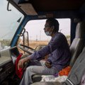 Aasta lõpuks lahkub Eestist neljandik kaugveoautojuhtidest. Meeleheitlikud vedajad otsivad lahendusi Indiast