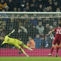 VIDEO | Liverpool pääses liigakarikasarjas üle noatera, Tottenhami ja West Hami fännid läksid kraaklema