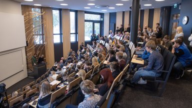 "Я хочу учиться, но английский у меня плохой": отсутствие высшего образования на русском стало проблемой для военных беженцев?