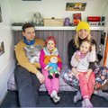 Paar ostis pulmaraha eest minihaagise, et seigelda mööda Euroopat. „Haagis on tunduvalt mõnusam ja soodsam kui hotell!“